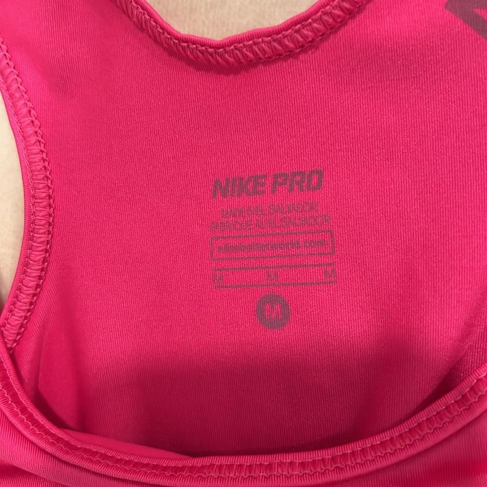 Nike Profit Workout Tank - Picture 4 of 7